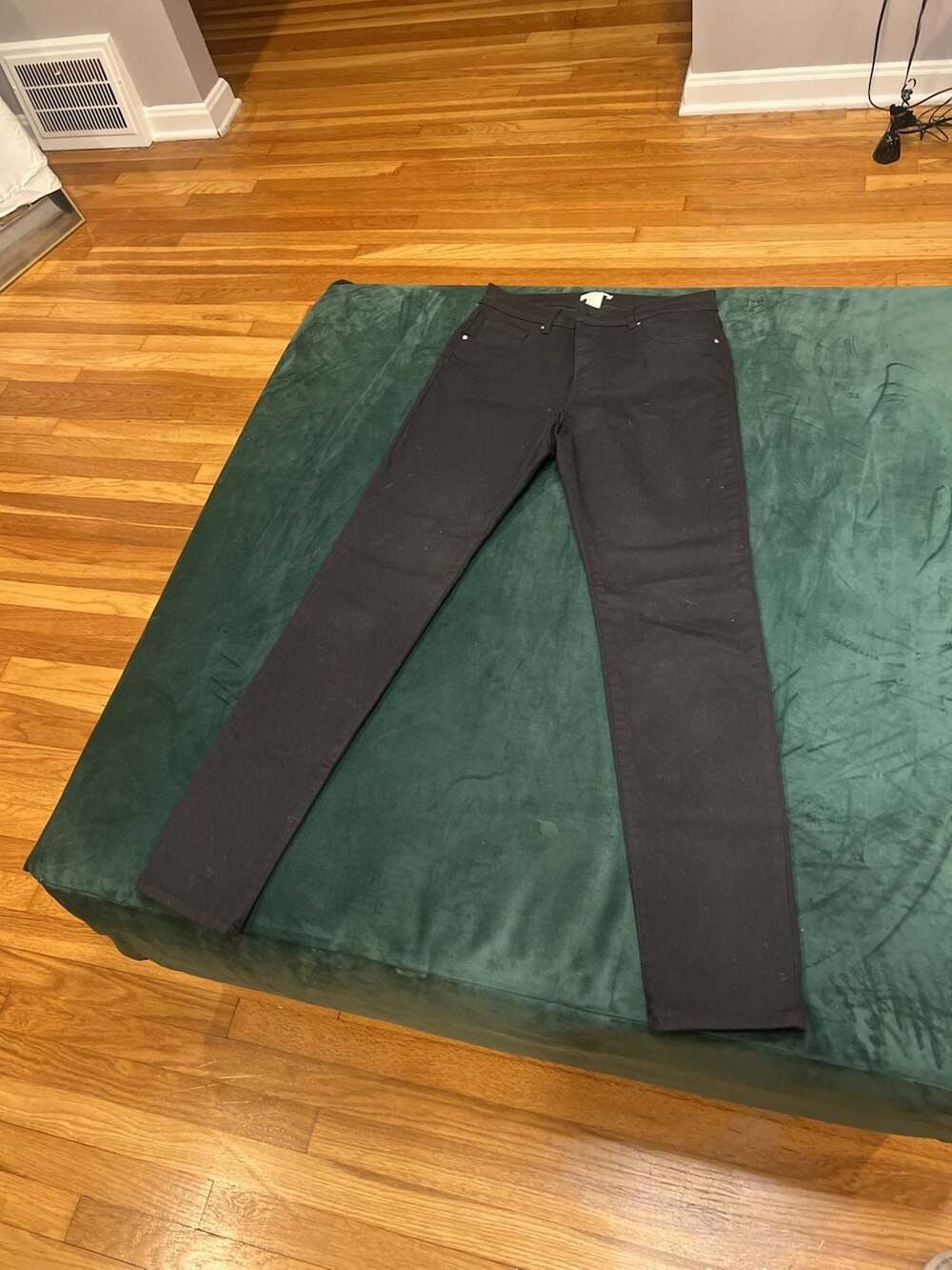 H&M Women's Black Slim Fit Jeans